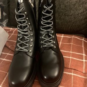 12 Men’s Roberto Cavalli Class combat boot